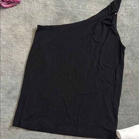Black One-Shoulder Top Tank - LNA - Like New - Size Small Soft Top - Picture 1 of 3